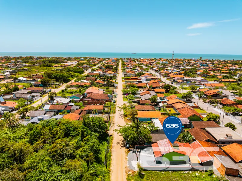 Imagine morar em uma casa térrea, ensolarada e bem