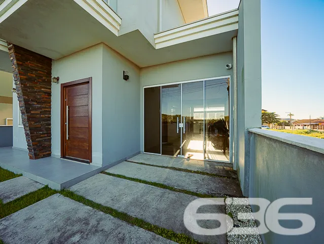 Encante-se com esta residência completa, sofistica