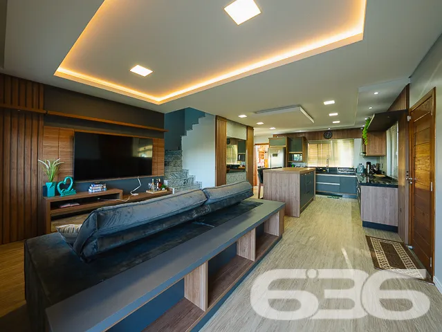 Encante-se com esta residência completa, sofistica