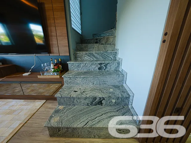 Encante-se com esta residência completa, sofistica