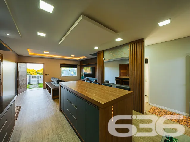 Encante-se com esta residência completa, sofistica