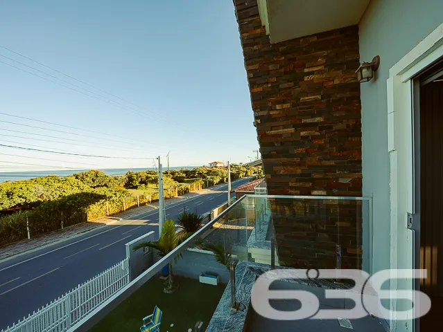 Encante-se com esta residência completa, sofistica