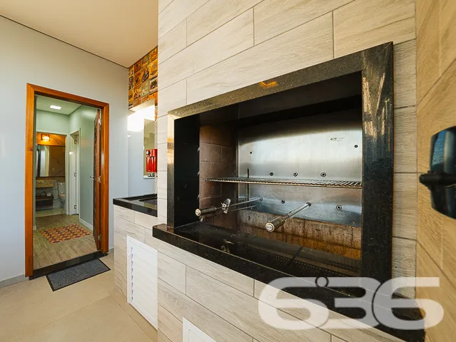 Encante-se com esta residência completa, sofistica