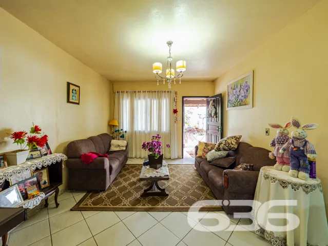 Oportunidade Única! Encantadora Residência Térrea