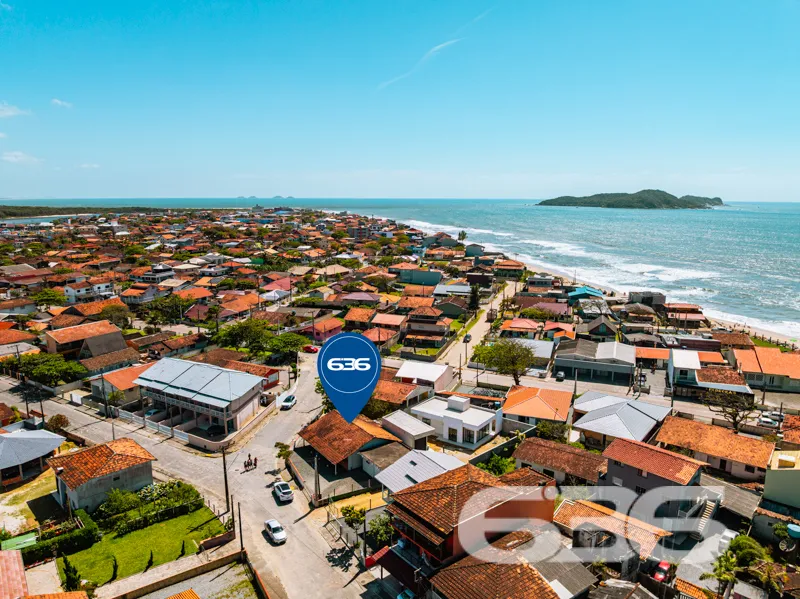 Descubra o Lar dos Seus Sonhos no Coração de Balne