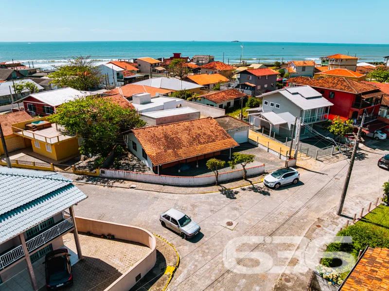 Descubra o Lar dos Seus Sonhos no Coração de Balne
