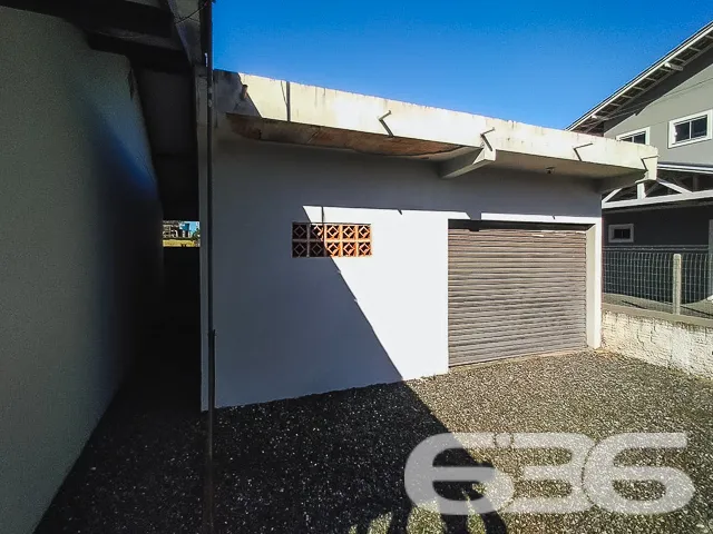 Descubra o Lar dos Seus Sonhos no Coração de Balne