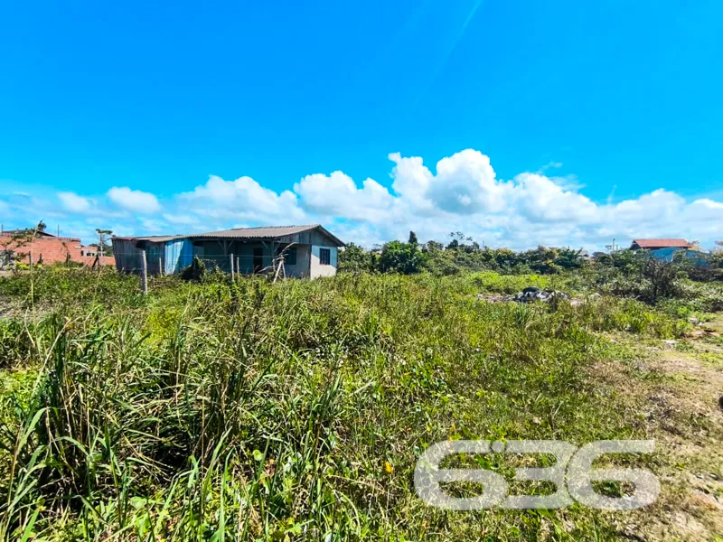 INVISTA NESTE TERRENO NO BAIRRO SALINAS, EM BALNEÁ