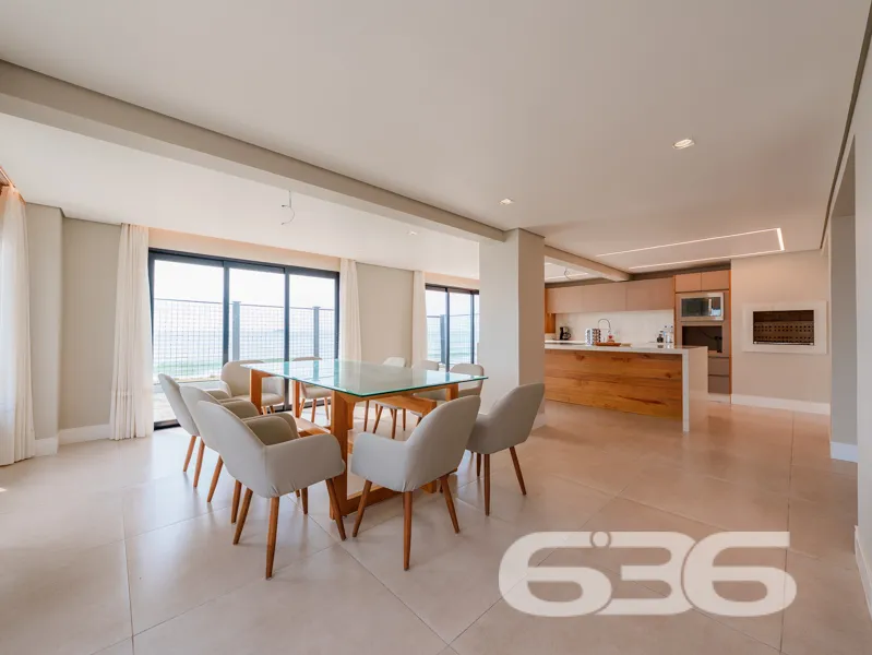 SOBRADO FRENTE AO MAR EM BALNEÁRIO BARRA DO SUL!

