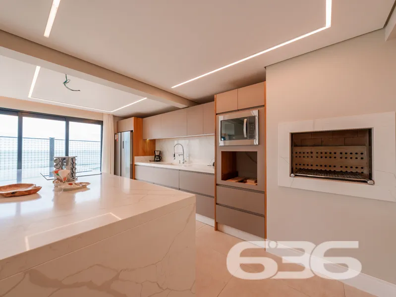 SOBRADO FRENTE AO MAR EM BALNEÁRIO BARRA DO SUL!

