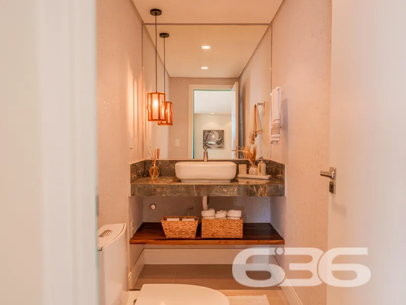 SOBRADO FRENTE AO MAR EM BALNEÁRIO BARRA DO SUL!

