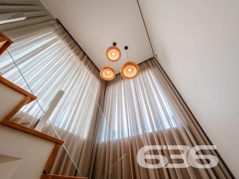 SOBRADO FRENTE AO MAR EM BALNEÁRIO BARRA DO SUL!

