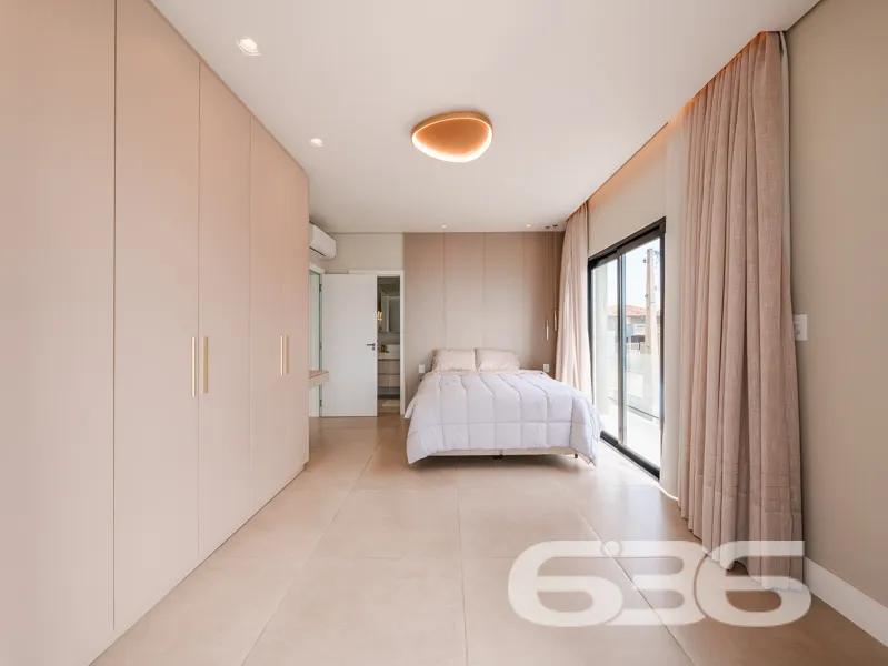 SOBRADO FRENTE AO MAR EM BALNEÁRIO BARRA DO SUL!

