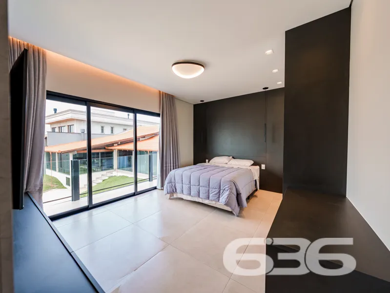 SOBRADO FRENTE AO MAR EM BALNEÁRIO BARRA DO SUL!

