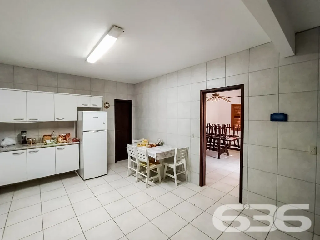 Exclusividade e Conforto a Apenas 50 Metros Do Mar