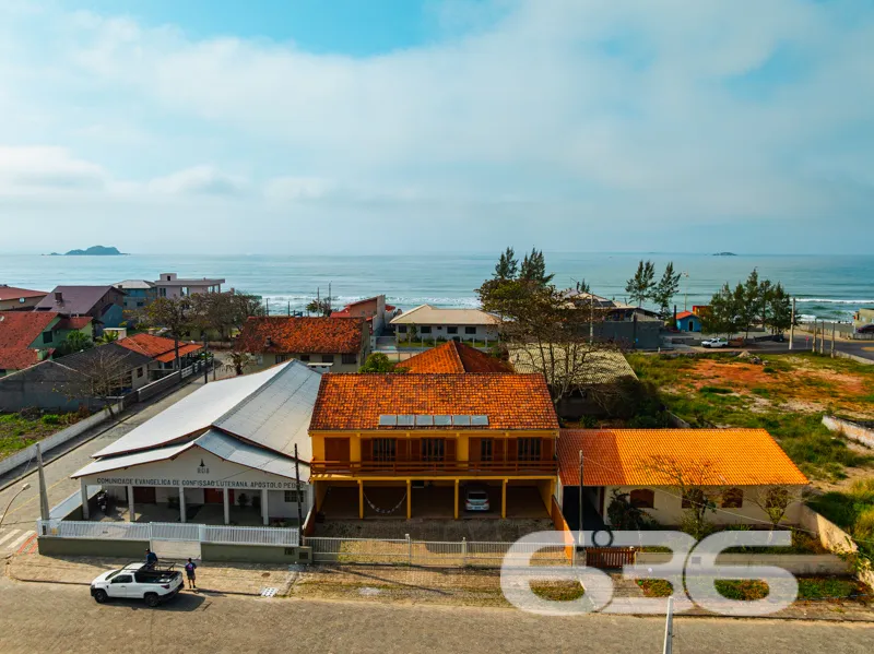 Exclusividade e Conforto a Apenas 50 Metros Do Mar