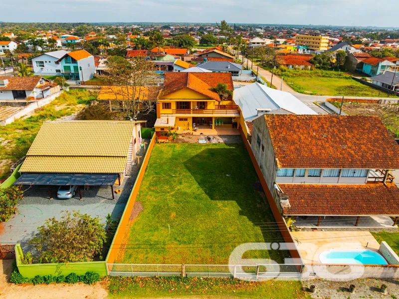 Exclusividade e Conforto a Apenas 50 Metros Do Mar