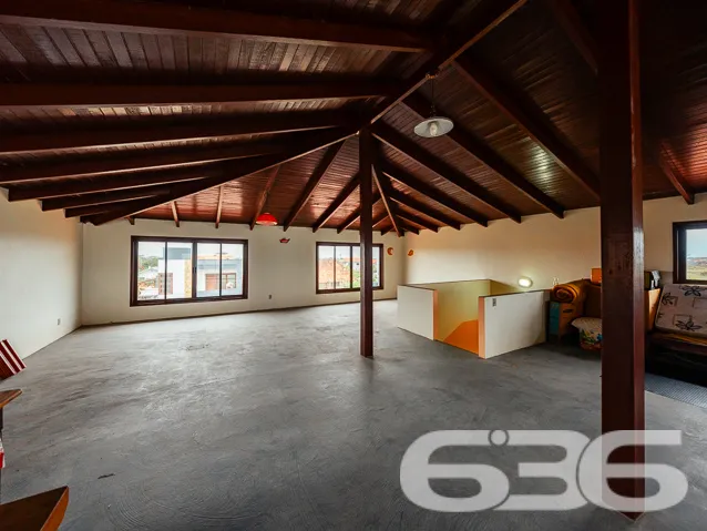 BELÍSSIMO IMÓVEL, com vista panorâmica para o mar 