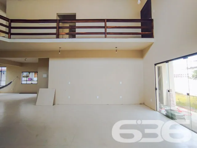 Descubra um refúgio de serenidade e espaço em Baln