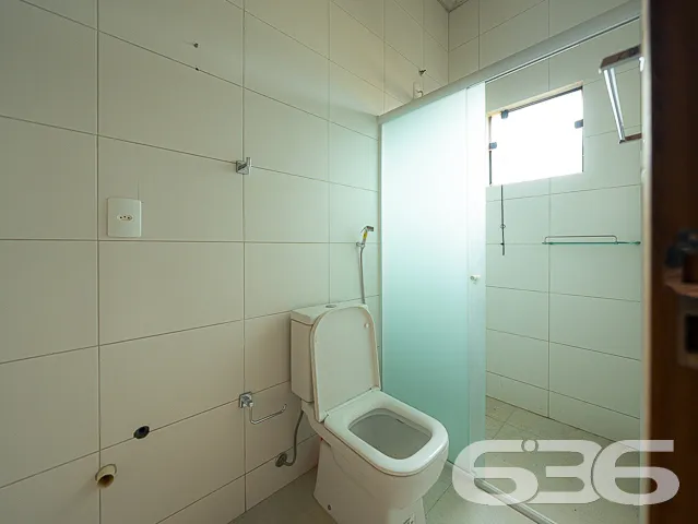 Descubra um refúgio de serenidade e espaço em Baln