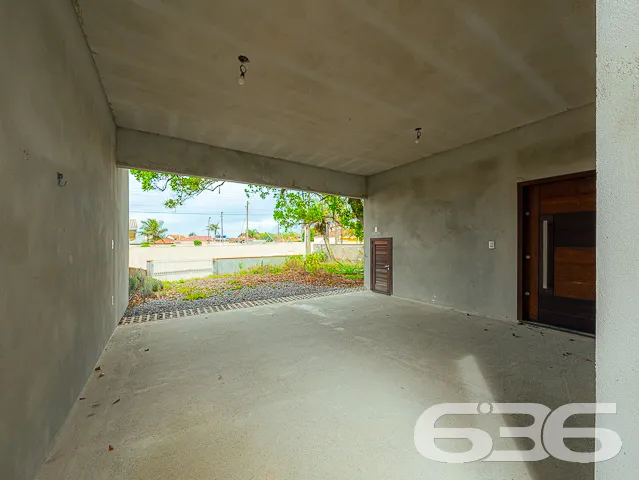 Descubra um refúgio de serenidade e espaço em Baln