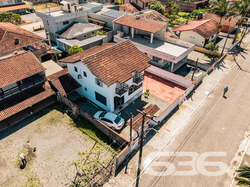 Descubra seu novo lar em Balneário Barra do Sul, S