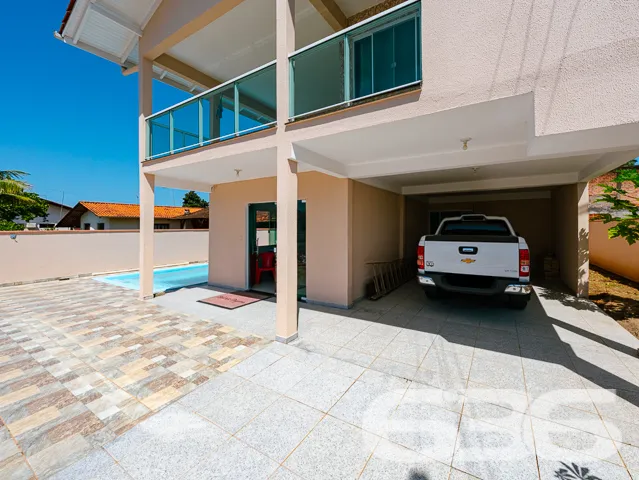 AMPLO SOBRADO À VENDA COM 2 SUÍTES + 4 DORMITÓRIOS