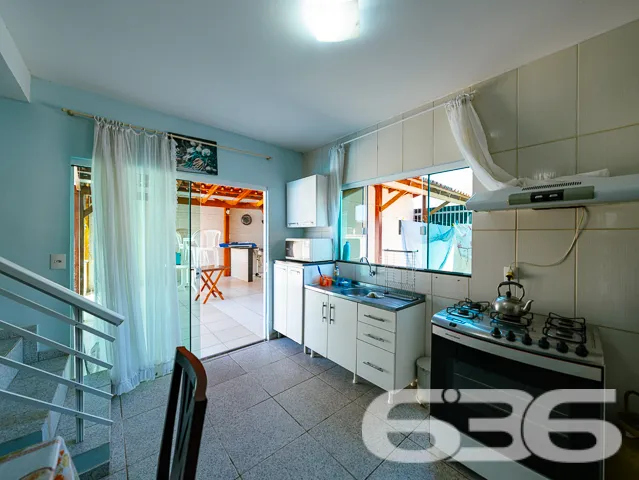 AMPLO SOBRADO À VENDA COM 2 SUÍTES + 4 DORMITÓRIOS