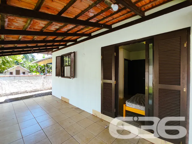 Paraíso à Beira da Lagoa em Balneário Barra do Sul