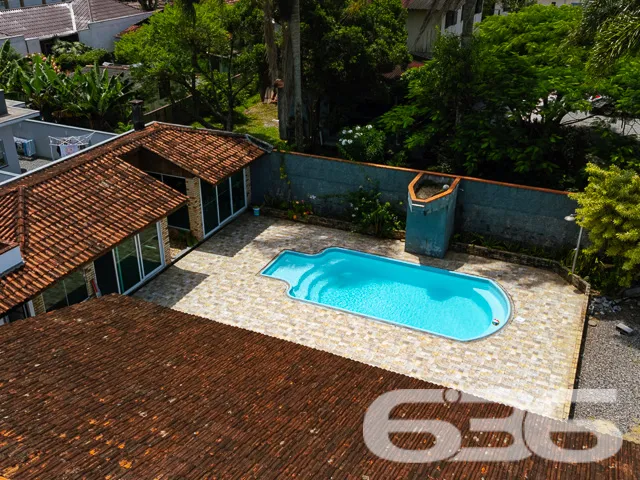 Paraíso à Beira da Lagoa em Balneário Barra do Sul