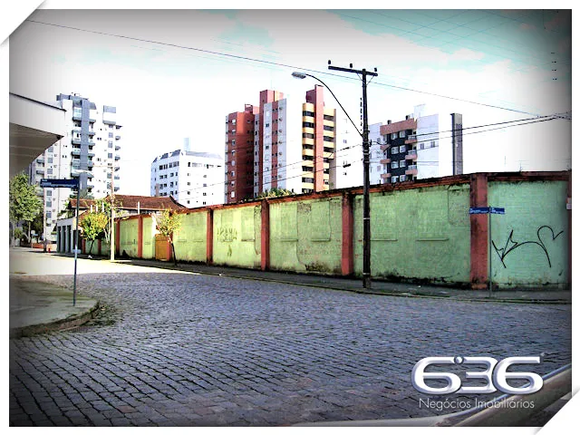 VENDE-SE AMPLO TERRENO PARA GRANDES PROJETOS NO BA