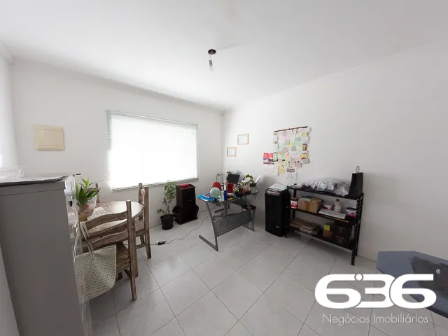 ESPLENDIDA RESIDÊNCIA NO BAIRRO ANITA GARIBALDI, J