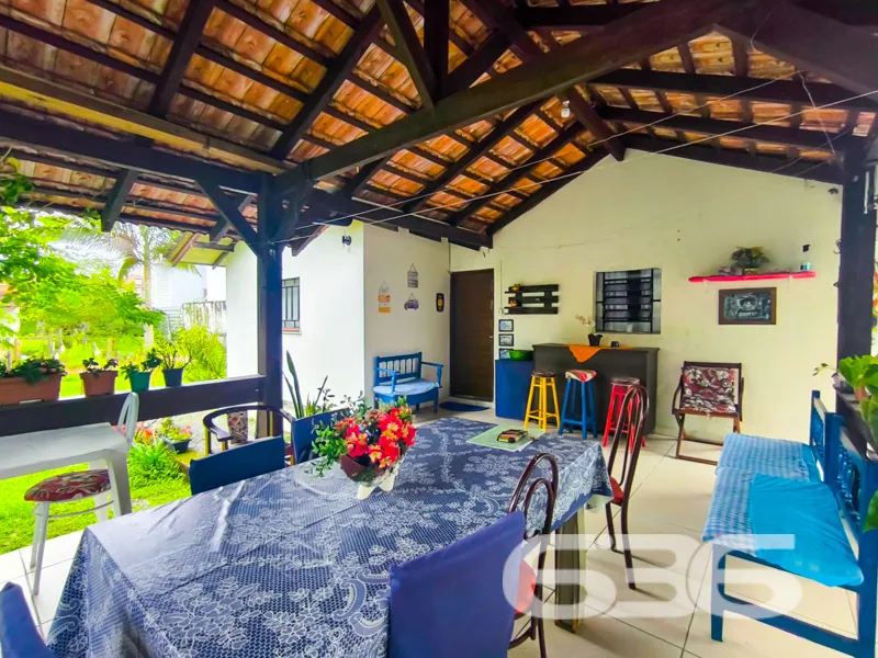 Residência Térrea no Encantador Bairro Santo Antôn