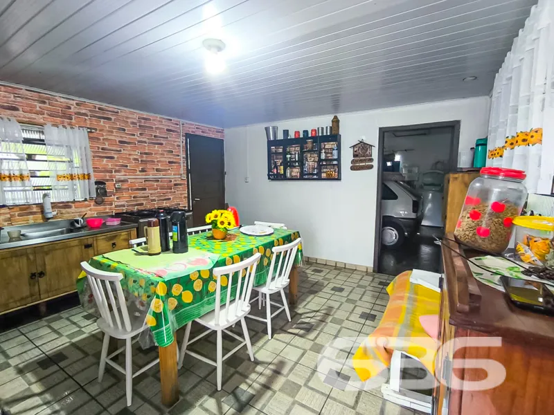 Residência Térrea no Encantador Bairro Santo Antôn