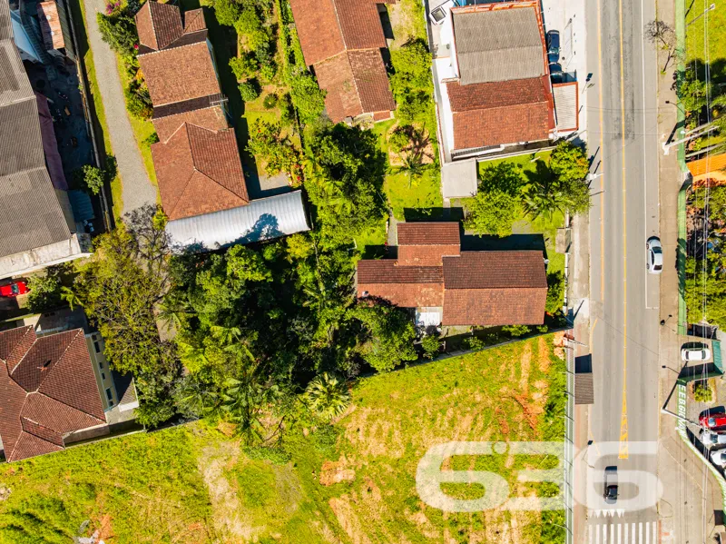 Residência Térrea no Encantador Bairro Santo Antôn
