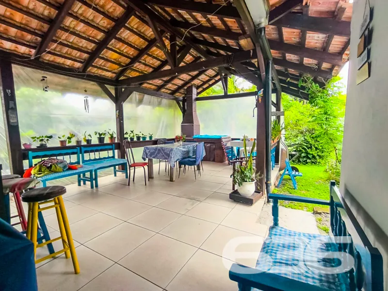 Residência Térrea no Encantador Bairro Santo Antôn