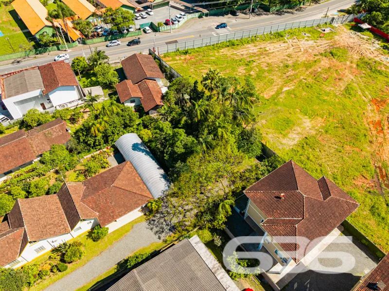 Residência Térrea no Encantador Bairro Santo Antôn