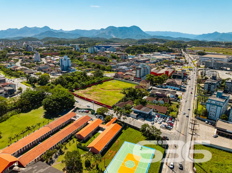 Residência Térrea no Encantador Bairro Santo Antôn