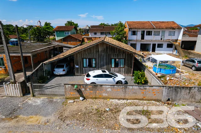 VENDE-SE TERRENO AMPLO NO BAIRRO AVENTUREIRO - ACE