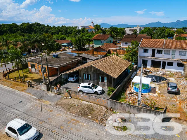 VENDE-SE TERRENO AMPLO NO BAIRRO AVENTUREIRO - ACE