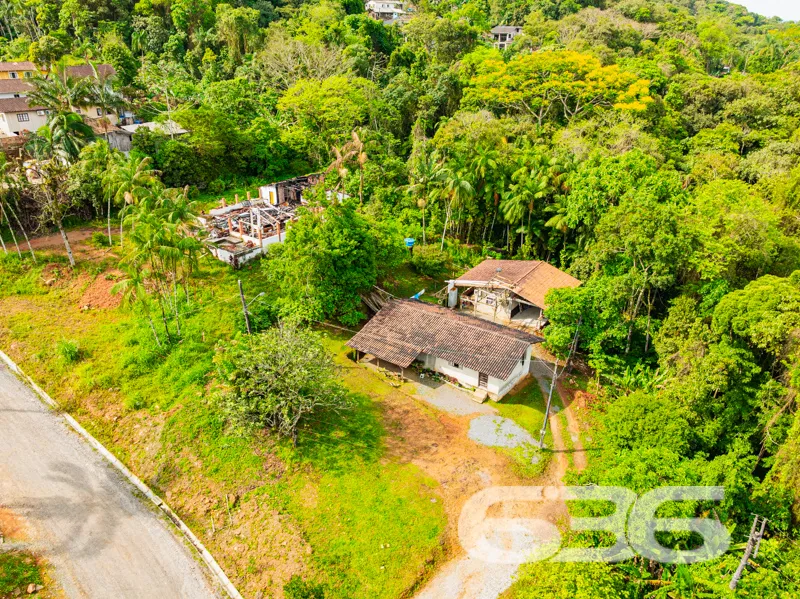 Terreno à venda no bairro Boa Vista, em Joinville/