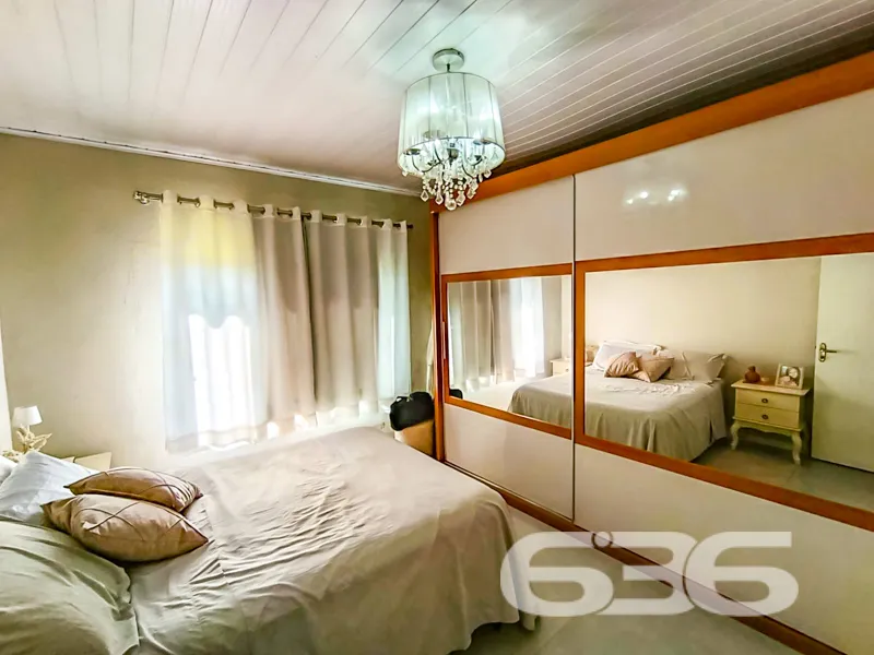 Oportunidade Única: Residência à Venda no Itaum, J