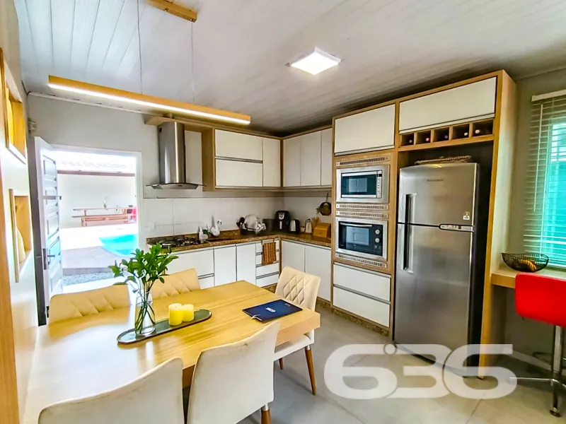 Oportunidade Única: Residência à Venda no Itaum, J