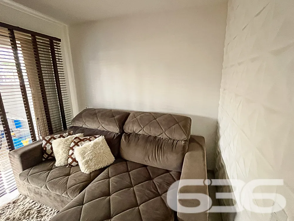 Apresentamos este lindo imóvel geminado térreo, lo