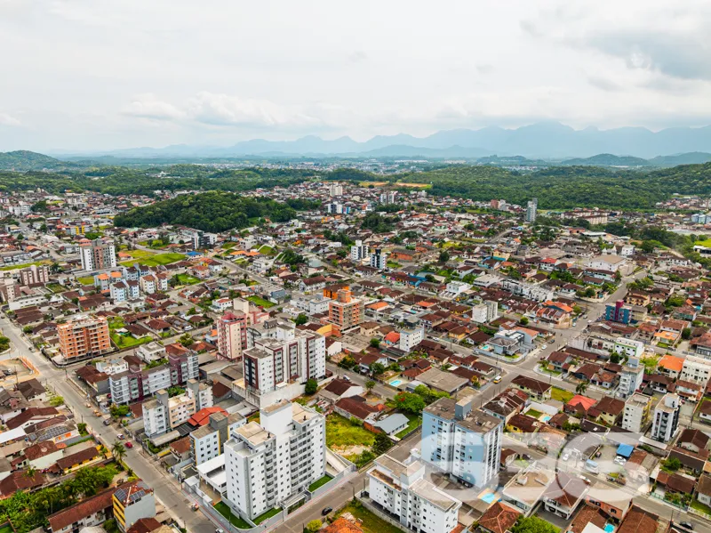 Terreno Plano à Venda no Bairro Costa e Silva, Joi