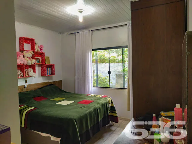 AMPLA RESIDÊNCIA COM 254m² DE ÁREA CONSTRUÍDA

Se 