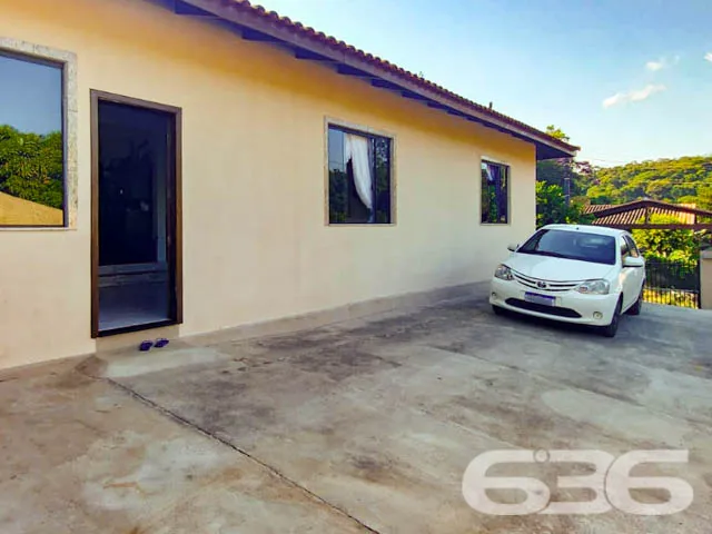 AMPLA RESIDÊNCIA COM 254m² DE ÁREA CONSTRUÍDA

Se 