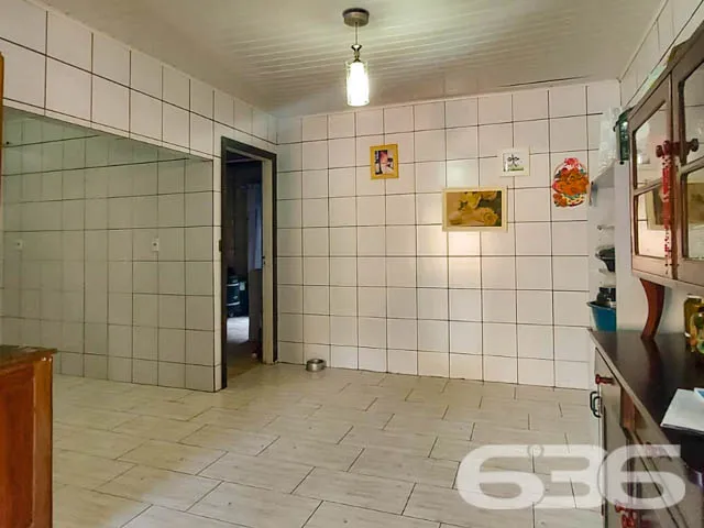 AMPLA RESIDÊNCIA COM 254m² DE ÁREA CONSTRUÍDA

Se 