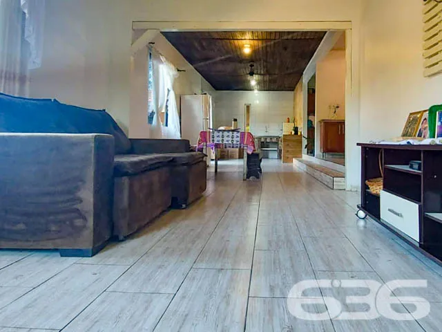 AMPLA RESIDÊNCIA COM 254m² DE ÁREA CONSTRUÍDA

Se 