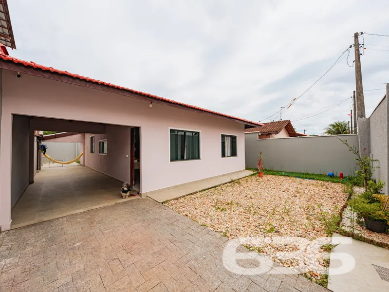 Descubra como a casa dos seus sonhos em Joinville,